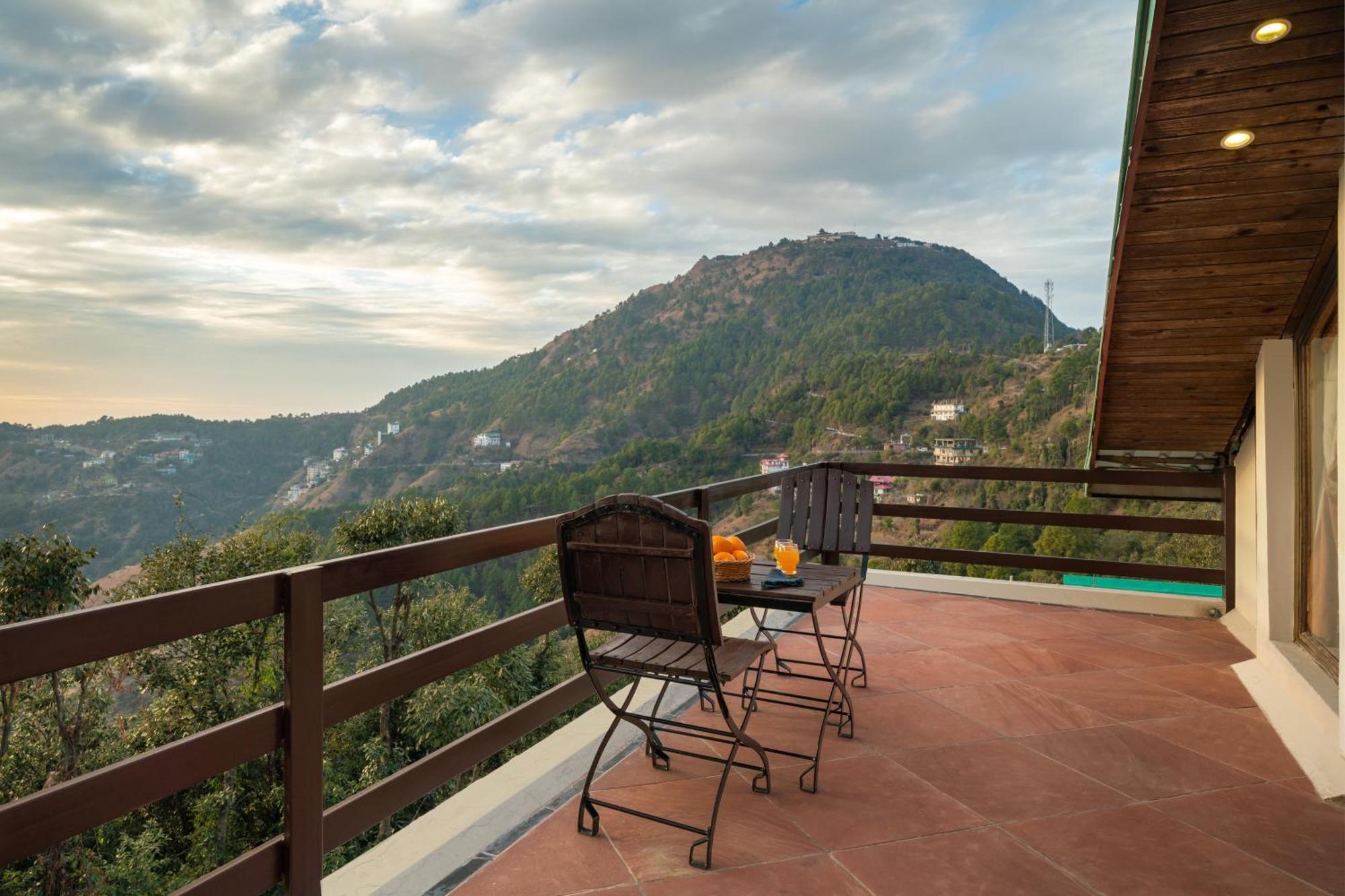Woodsmoke Retreat Hotel Shimla Buitenkant foto