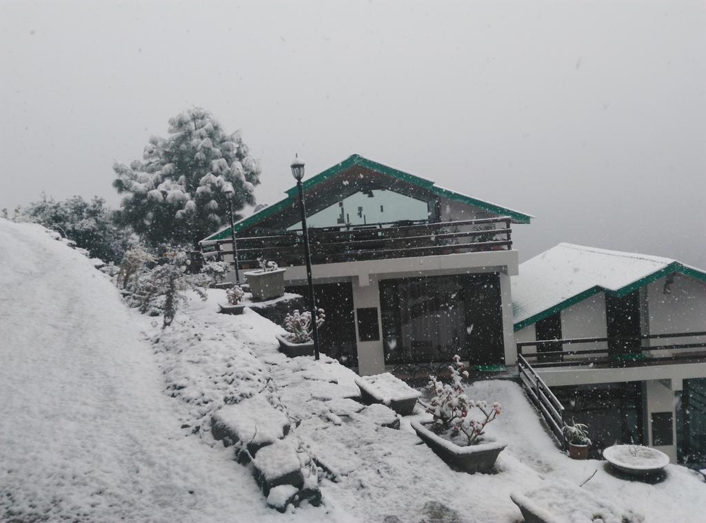 Woodsmoke Retreat Hotel Shimla Buitenkant foto